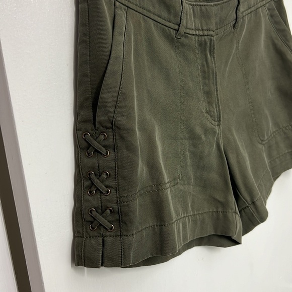 WHBM “The 5” Short” Army Green colored,decorative crisscross side stitches - Picture 3 of 12